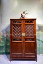 Tủ trưng bày