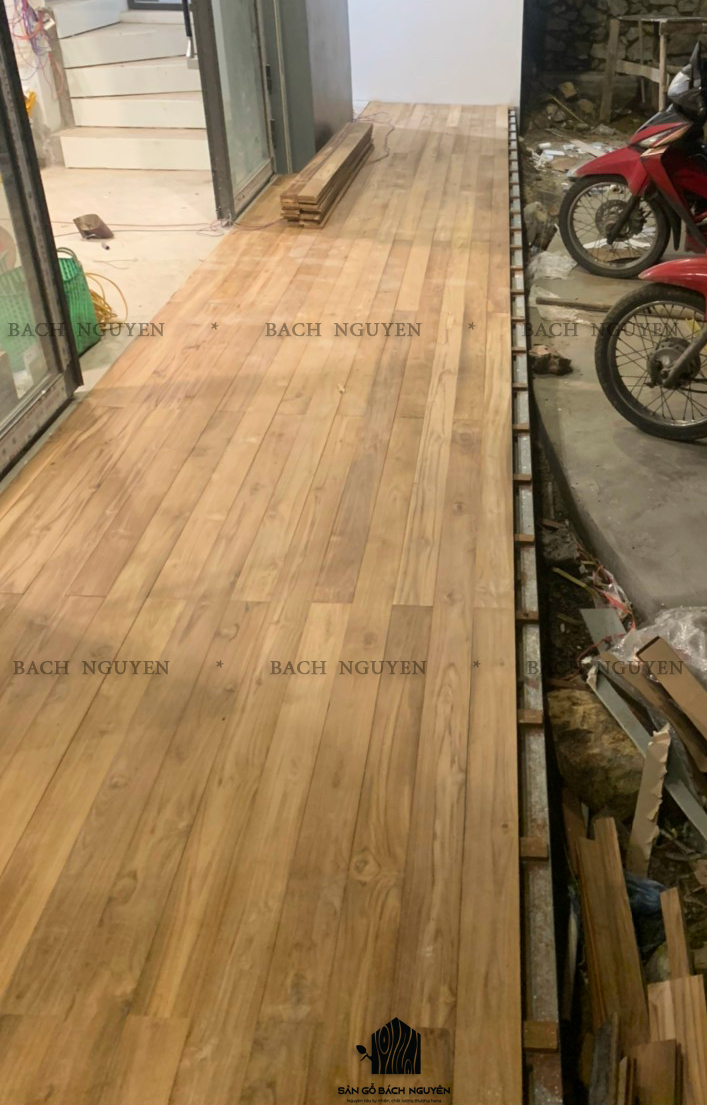 sàn gỗ teak ngoài trời