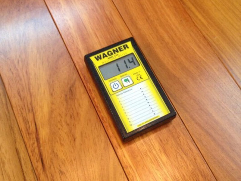 Cách đo độ ẩm sàn gỗ