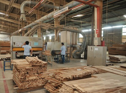 dây chuyền sản xuất sàn gỗ tự nhiên