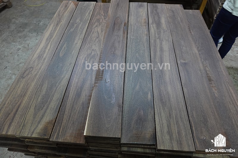 sản xuất sàn gỗ tự nhiên
